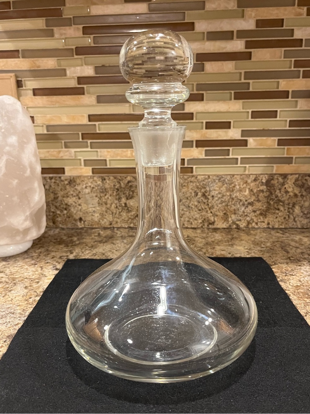 Clear Glass Wine Decanter with Round Stopper - Classic Home Dining